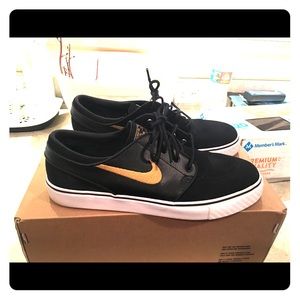 Nike SB Janoski